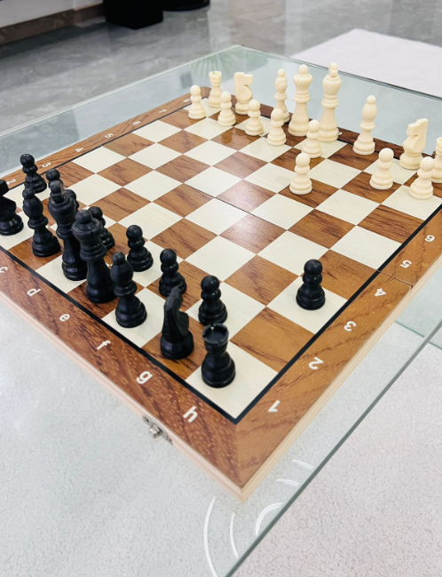 3-in-1 Holzspiel – Schach, Dame & Backgammon – Retourenware