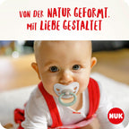 NUK Signature Babyschnuller | 0−6 Monate | Beruhigt 95 % der Babys | BPA-freie Silikonschnuller in Herzform | Mit Etui | Grüne Sterne | 2 Stück